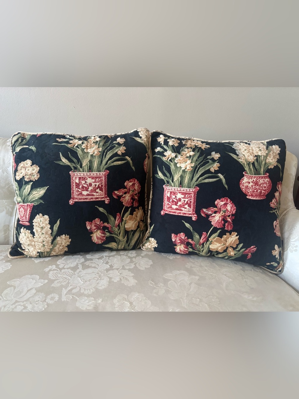 Vtg 2 Chinoiserie Floral Accent Pillows Set Platinum Collection USA Made 15”x16”